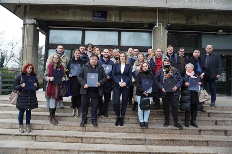 Udruzi “SMS” uručen ugovor za projekt Reci STOP nasilju!