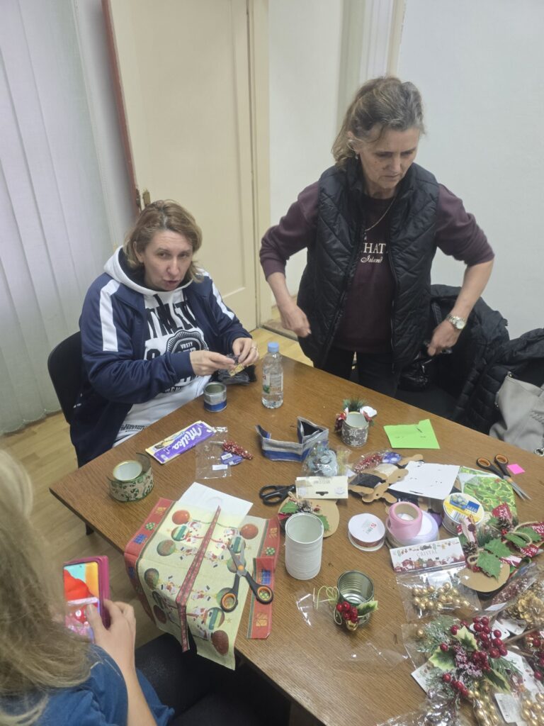 Božićne radionice u sklopu programa “Aktivni i kreativni u starosti” u 2024. godini
